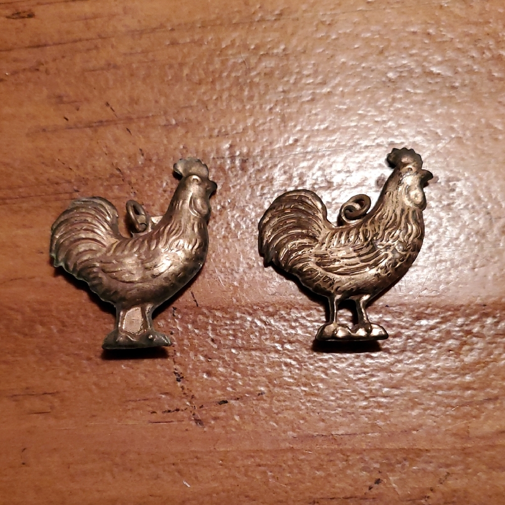 Vintage - Set of 2 Puffy Rooster Jewelry Charms